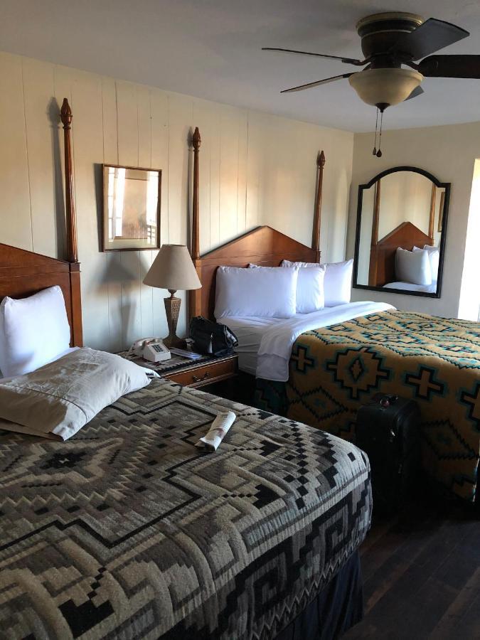 Apache Lodge เพรสค็อท ภายนอก รูปภาพ